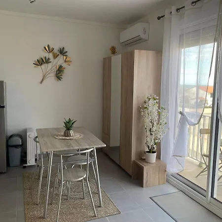 2 Pieces Vue Apartman *