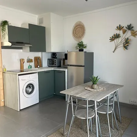 2 Pieces Vue Apartment *